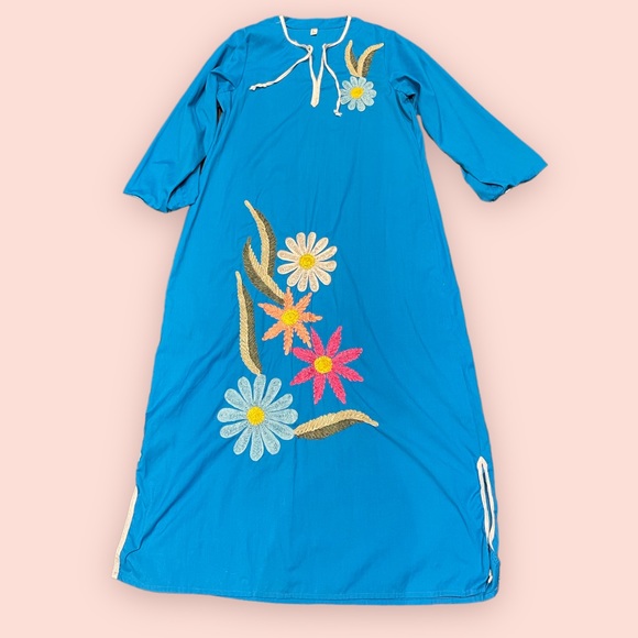 Vintage Dress - Picture 2 of 9